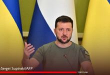 Ukraine : Zelensky demande à ses alliés d'accélérer les livraisons d'armes après de nouvelles frappes russes